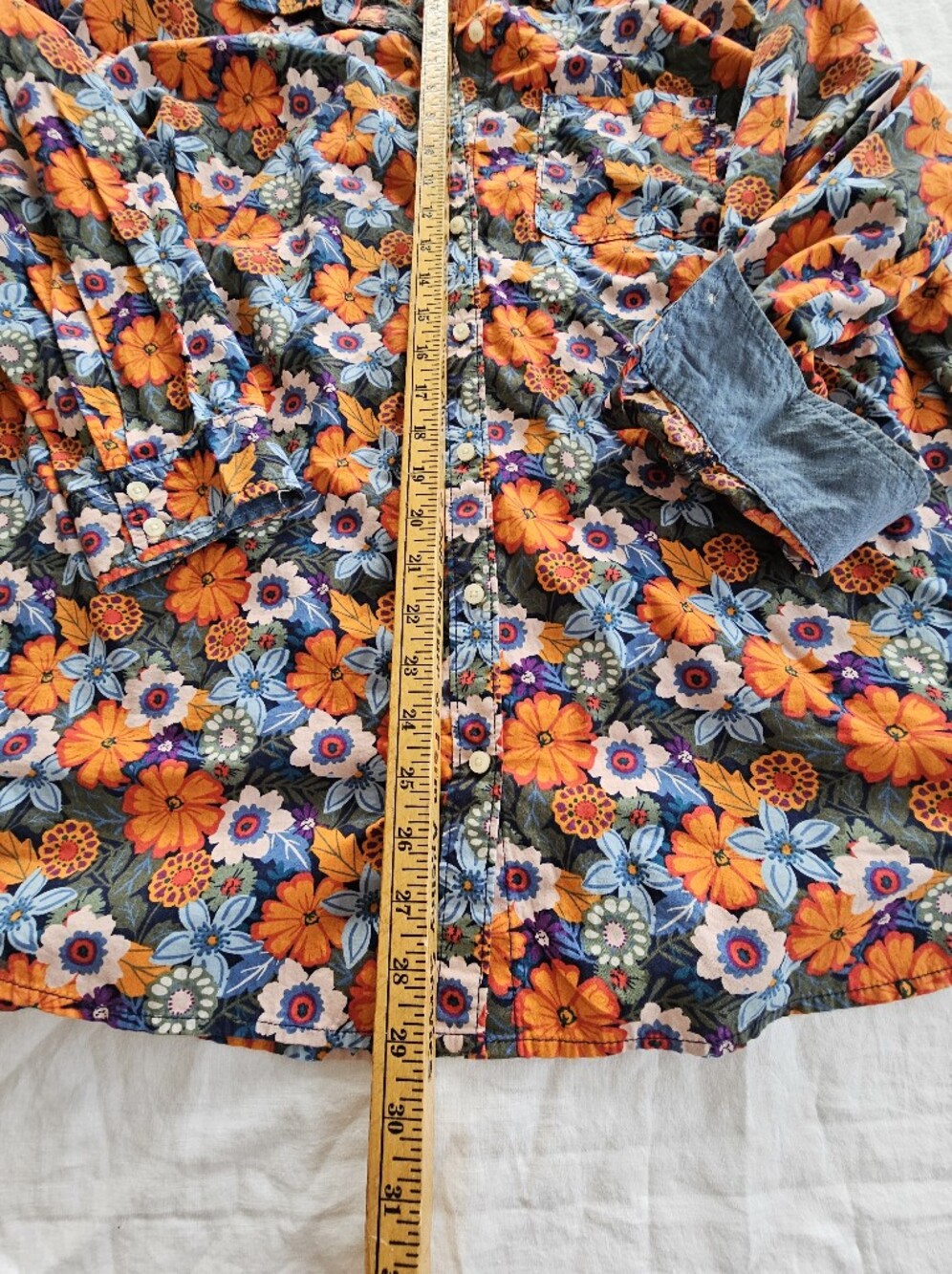 St. John's Bay Button Down Floral Top Size OX - Picture 4 of 6